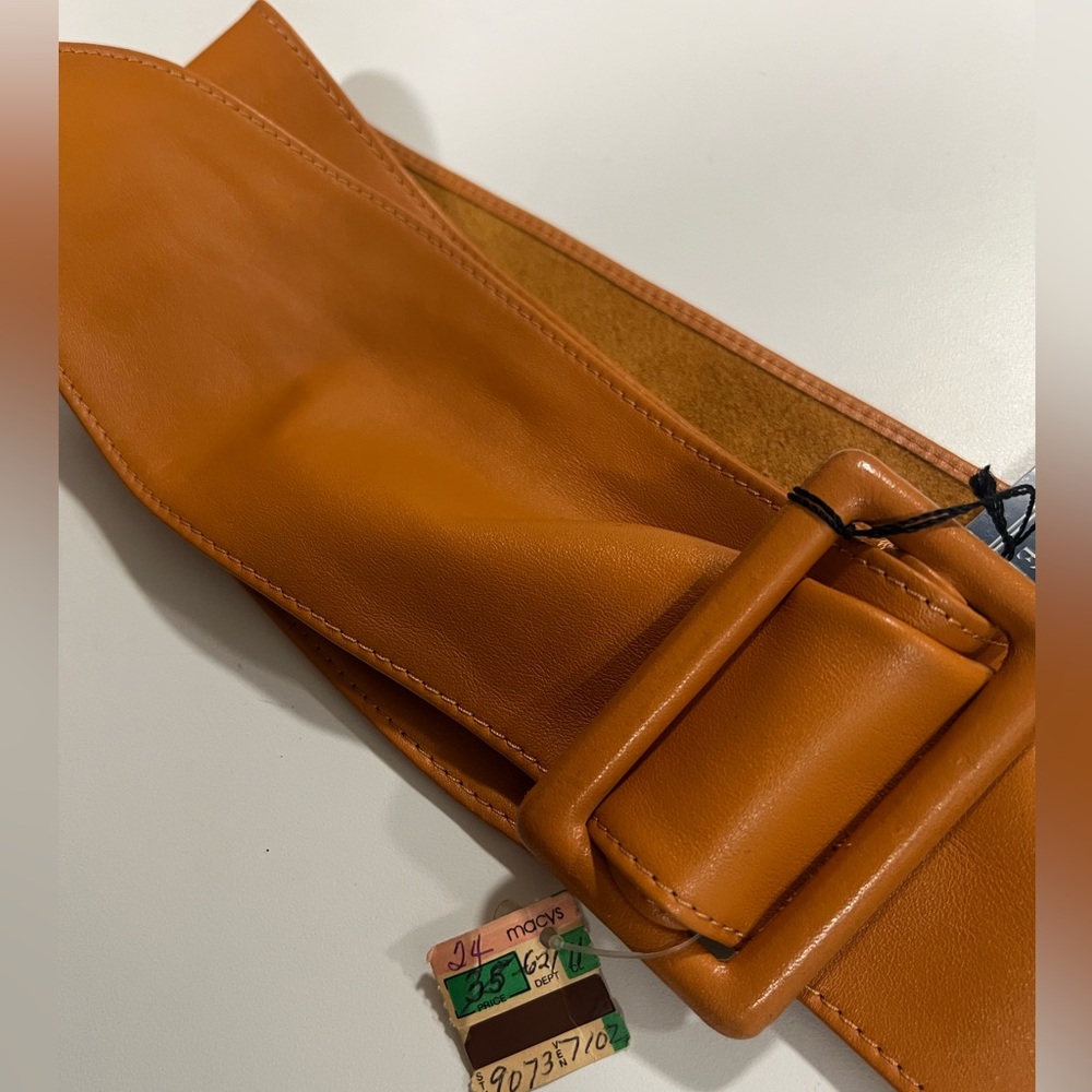 Jennifer Moore VTG Genuine Leather wide  Belt 90’s Y2K Capsule Casual M/L